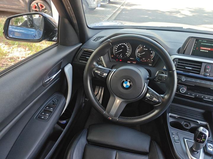 1 Series Imported 2018 120i M Sport Package photo 3