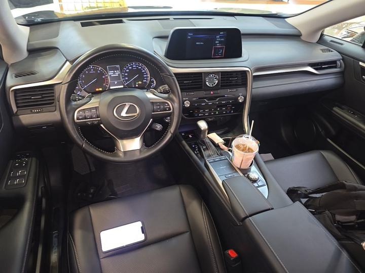 RX 2020 Facelift 300 RWD Elite photo 5