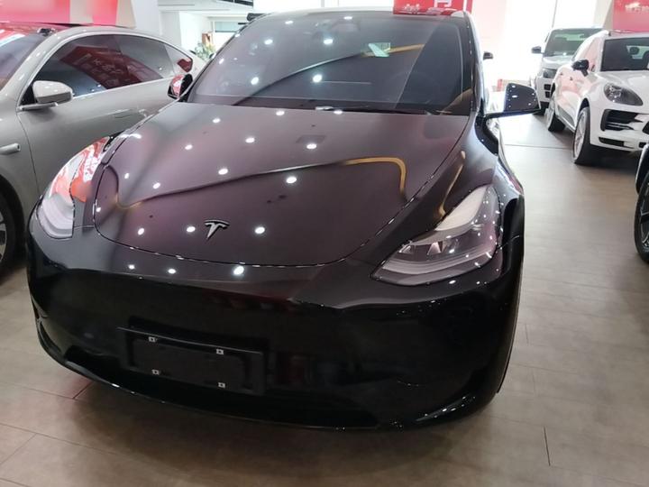 Model Y 2022 RWD photo 2