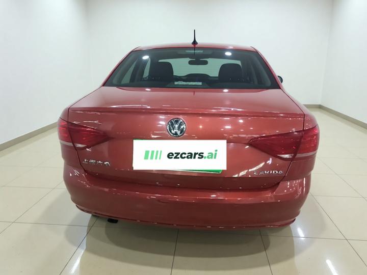 Lavida 2017 1.6L AT photo 5