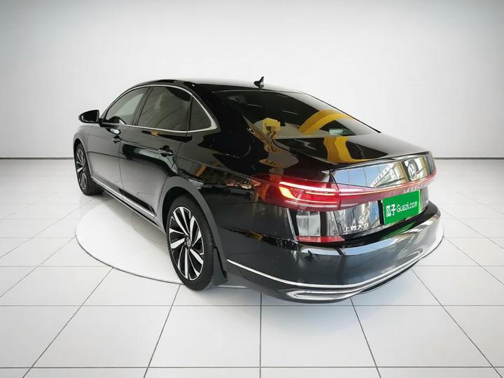 Passat 2022 330TSI Luxury photo 4