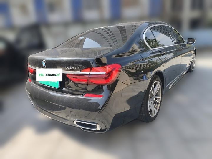 7 Series 2018 730Li Leading Excellence photo 6