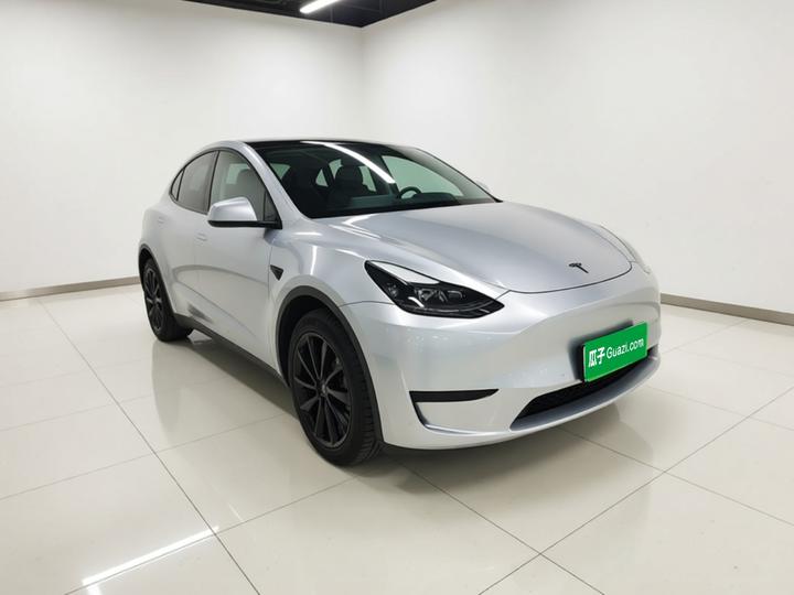 Model Y 2022 RWD photo 3
