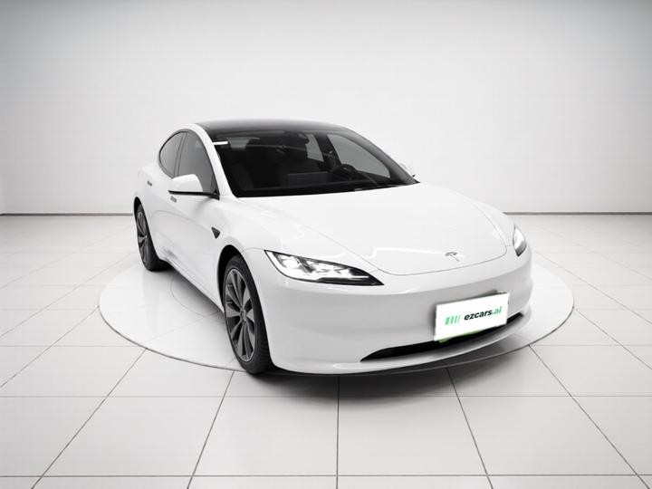 Model 3 2023 RWD photo 3