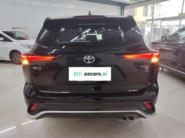 Crown 2024 2.5L HEV AWD Luxury photo 5