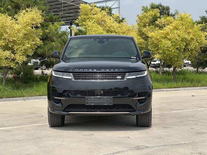 Range Rover Sport 2023 400PS Dynamic SE photo 2