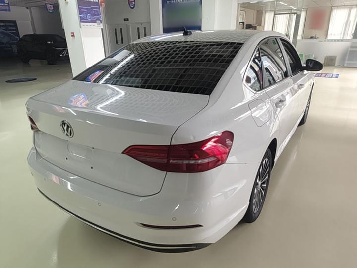 Lavida EV 2019 Preferred photo 4