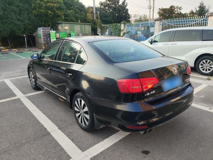 Sagitar 2016 230TSI 25 Anniversary Edition photo 4