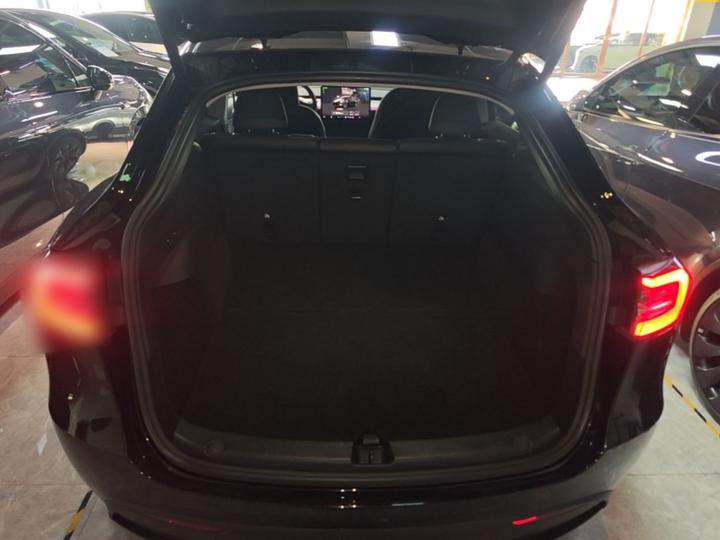 Model Y 2023 RWD photo 8