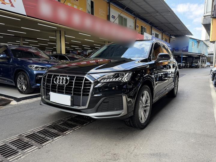 Q7 2023 45 TFSI quattro S line Sport