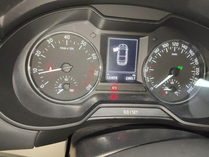 Octavia 2015 1.6L AT photo 6