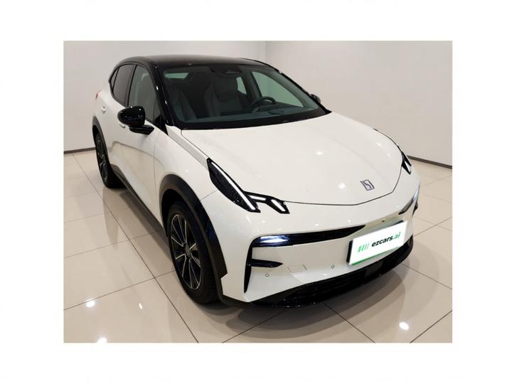 X 2023 RWD ME 5-Seater photo 3