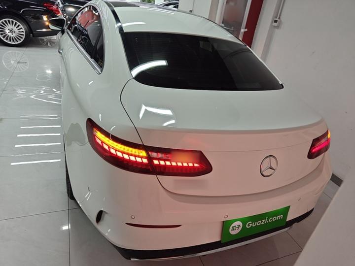 E-Class Imported 2023 E 260 Coupe photo 3