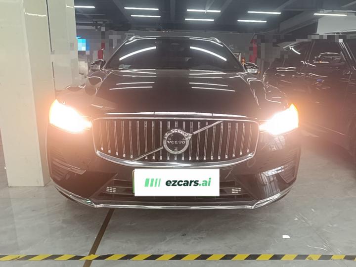 XC60 EV 2023 T8 PHEV Long Range AWD Luxury photo 2