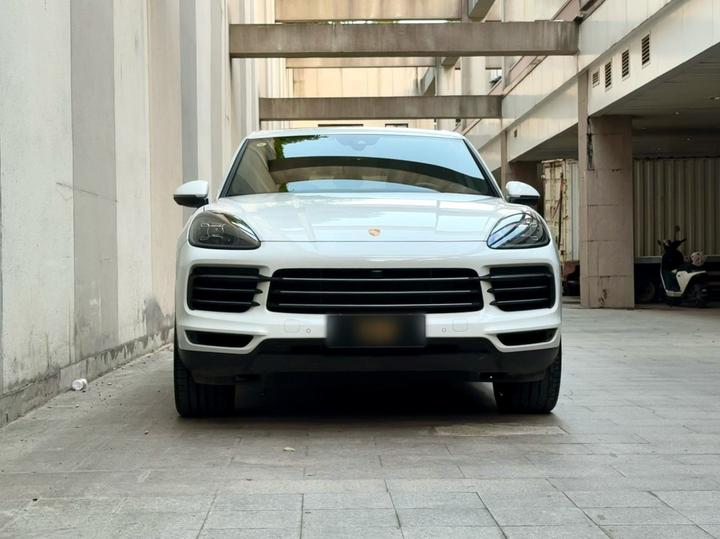 2019 Cayenne 3.0T photo 2