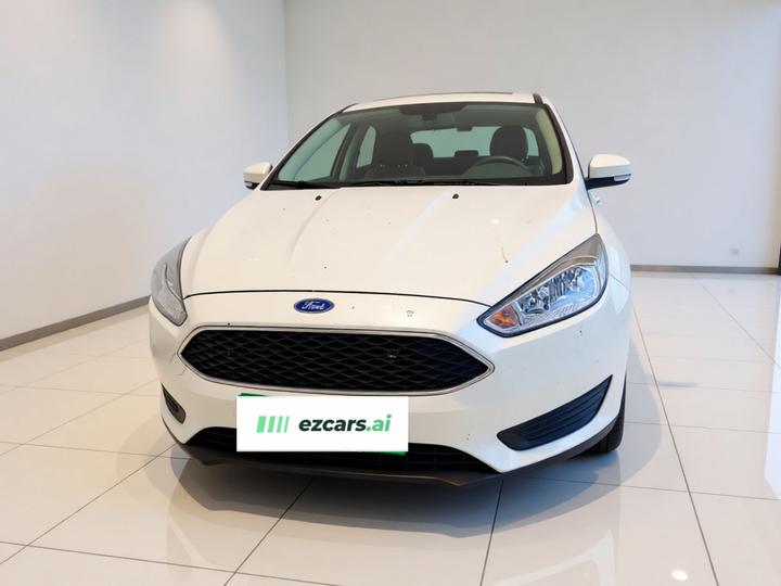 Focus 2018 Hatchback Classic 1.6L AT Comfort photo 2
