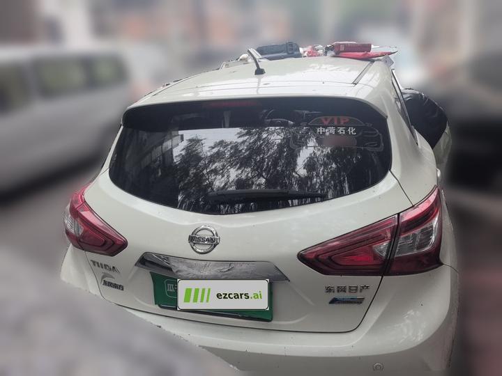 Tiida 2016 1.6L CVT photo 5