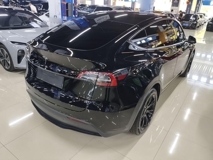 Model Y 2021 Standard Range RWD photo 4