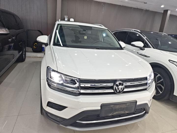 Tharu 2021 330TSI AWD Luxury PLUS photo 2