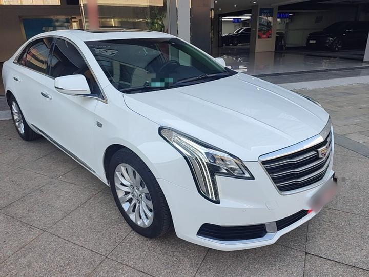 XTS 2018 28T Tech photo 3