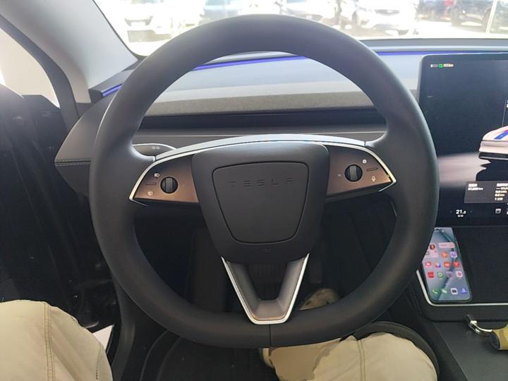 Model Y 2025 Facelift Long Range AWD photo 6