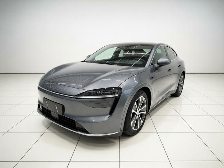 HIMA Luxeed R7 2024 EV 667km Pro