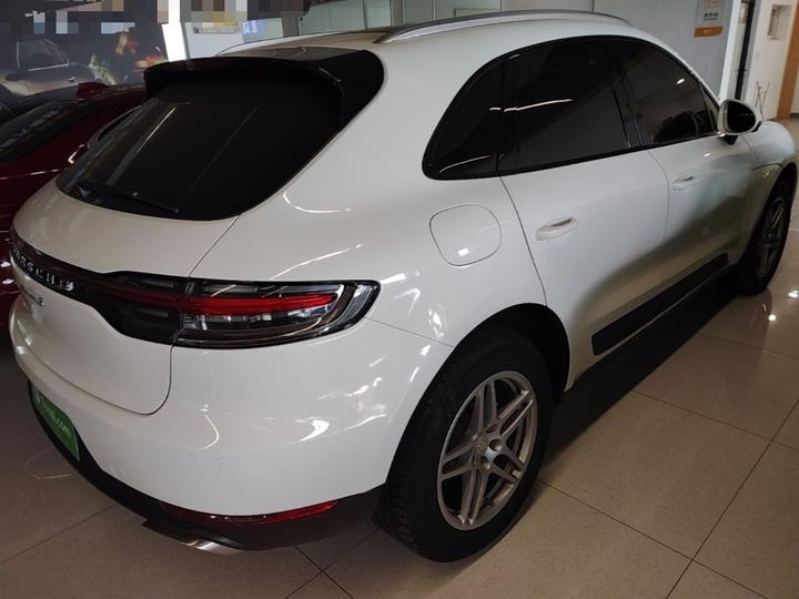 2018 Macan 2.0T photo 4
