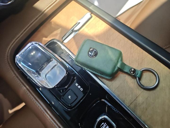 S90 2025 B5 Luxury photo 8