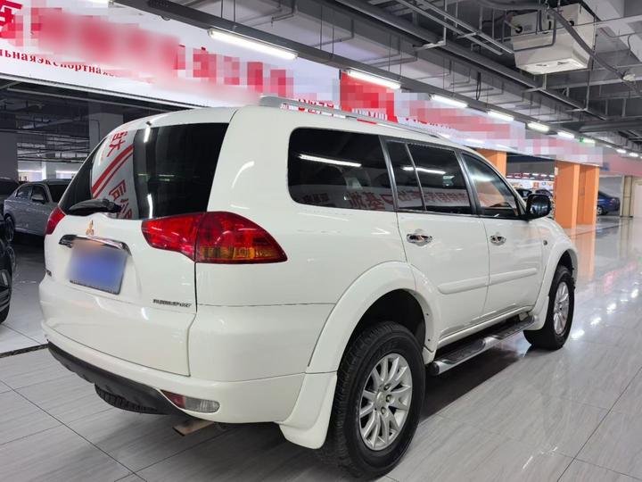 Pajero 2013 3.0L AT AWD Flagship photo 7