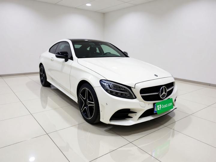 C-Class Imported 2023 C 260 Coupe photo 3
