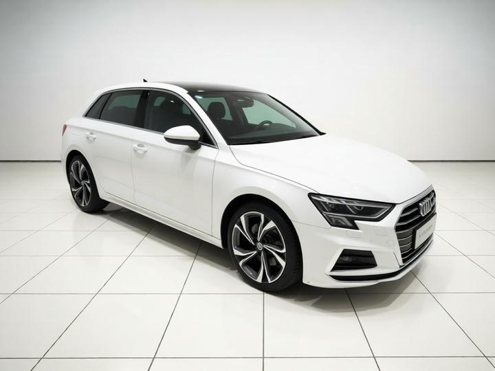 A3 2021 Sportback 35 TFSI Luxury Sport photo 3