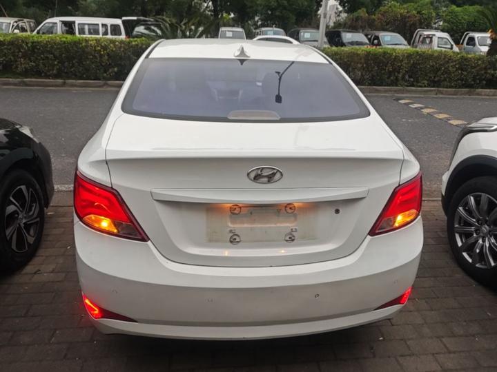 Verna 2016 1.4L AT Smart GLS photo 3