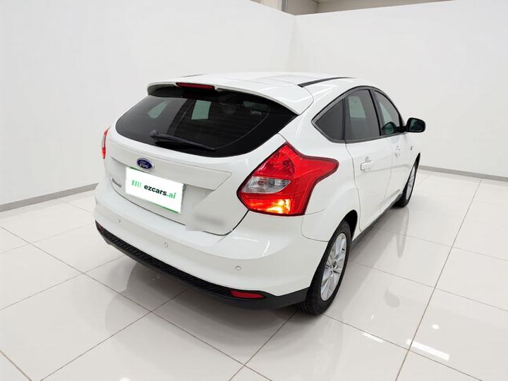 Focus 2012 Hatchback 1.6L AT Comfort photo 6