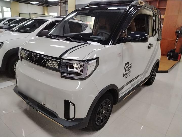 Hongguang MINIEV 2022 GAMEBOY 200km LFP