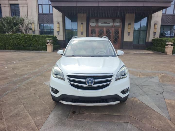 CS35 2017 1.6L MT Luxury photo 2