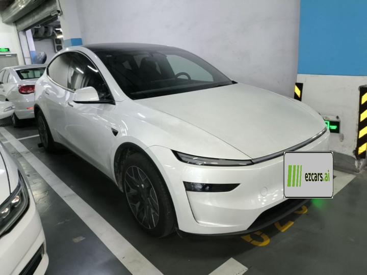 Model Y L 2025 Long Range AWD photo 3
