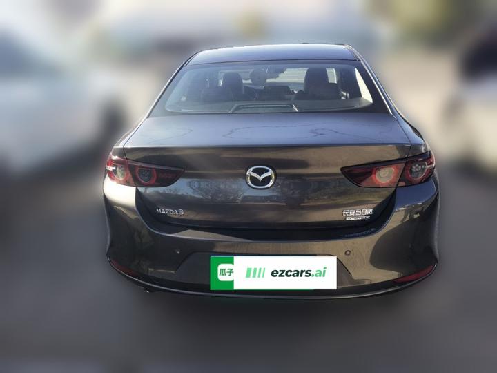 3 Axela 2025 2.0L AT photo 4