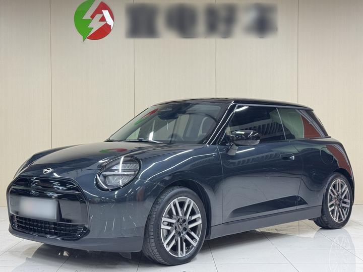 MINI COOPER 2024 456km COOPER E Classic