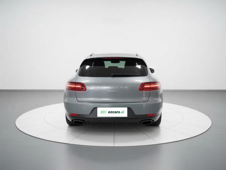 2014 Macan 2.0T photo 4