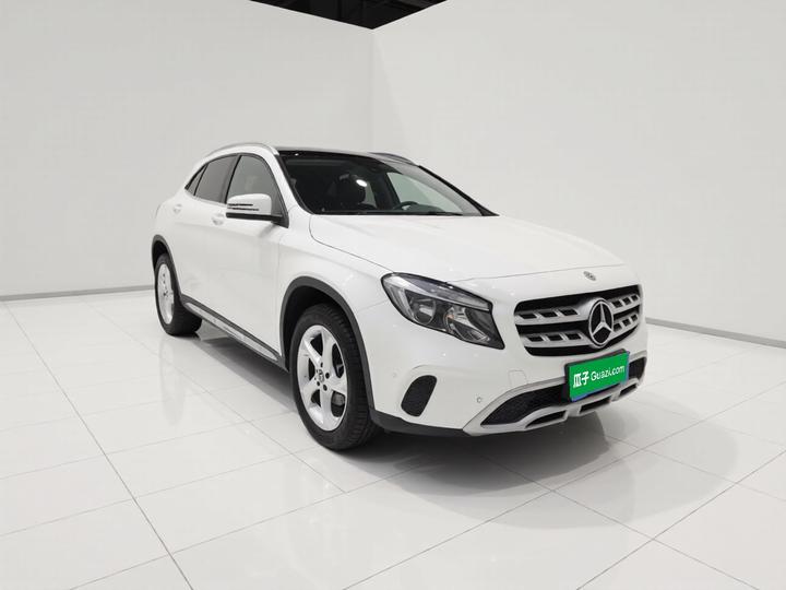 GLA 2018 GLA 200 Dynamic photo 3