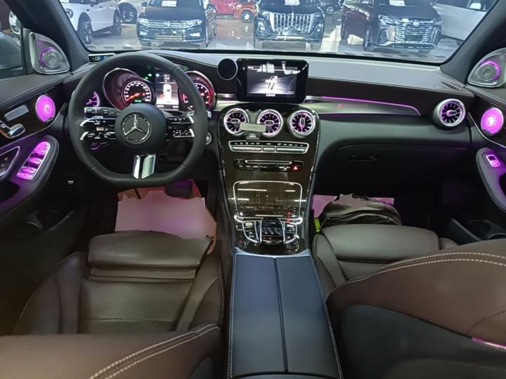 GLC 2019 GLC 260 L 4MATIC Luxury photo 5