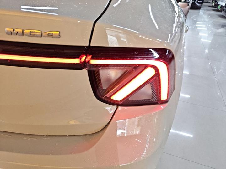 MG4 EV 2026 Facelift 437 photo 7