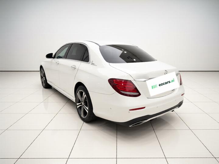 E-Class 2016 E 200 L Sport photo 4