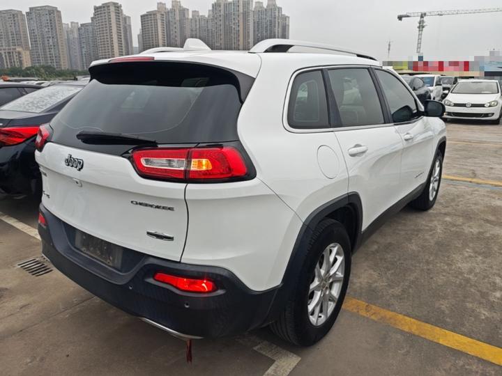 Cherokee 2016 2.4L Smart photo 4