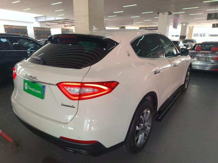 Levante 2016 3.0T Standard photo 4