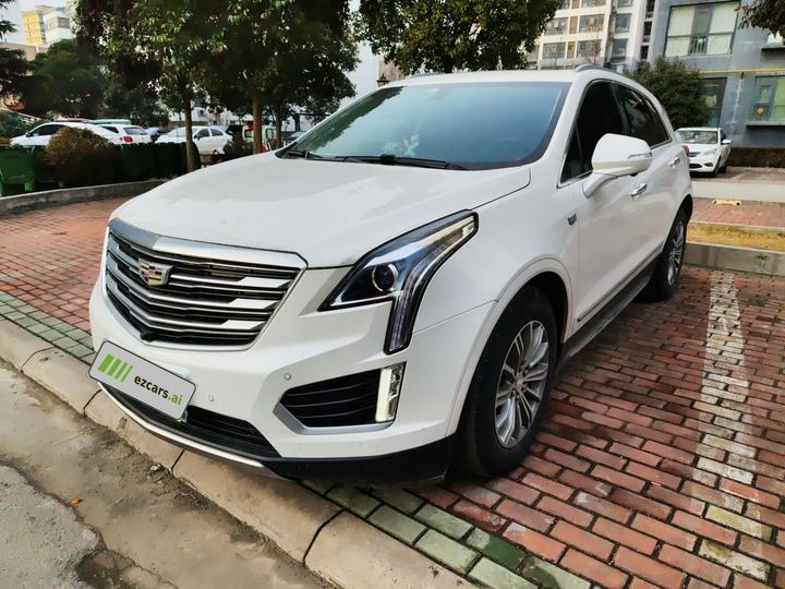 XT5 2018 25T Luxury