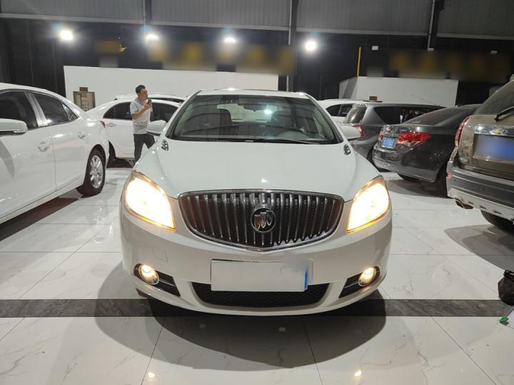 Excelle 2013 GT 1.6L AT Fashion photo 2