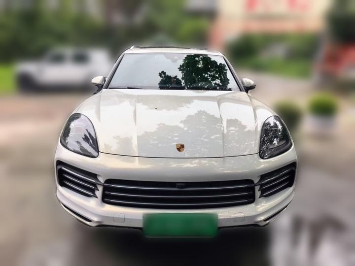 2019 Cayenne 3.0T photo 2