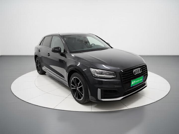 Q2L 2020 35 TFSI Progressive Dynamic photo 3