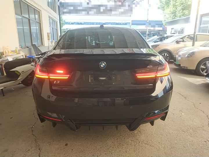 i3 2023 eDrive 40 L M Night Package photo 3
